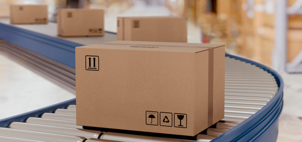 Automatización de procesos: integración de montacargas y conveyors